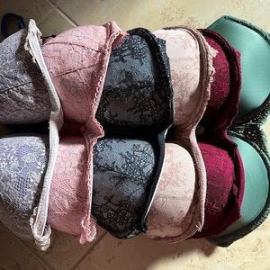 Bundle of 6 Victoria’s Secret Dream Angels Bras.